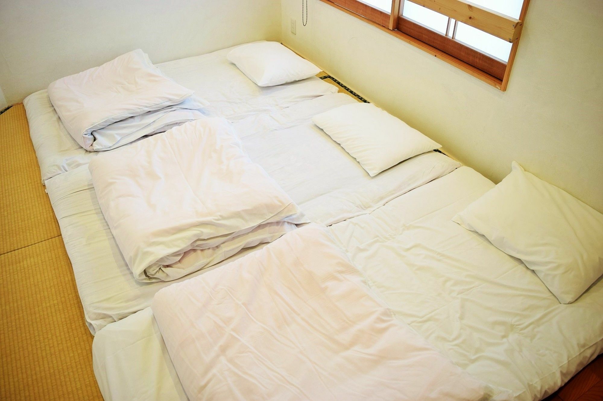 Hiroshima Hostel En Экстерьер фото