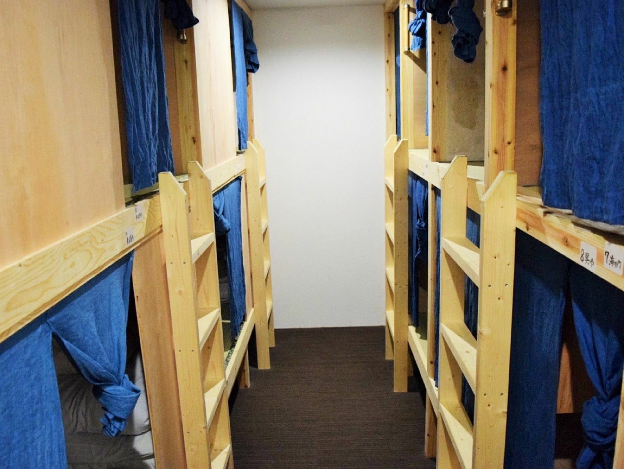 Hiroshima Hostel En Экстерьер фото